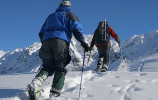 Ciaspole - Guide Alpine Macugnaga3.jpg